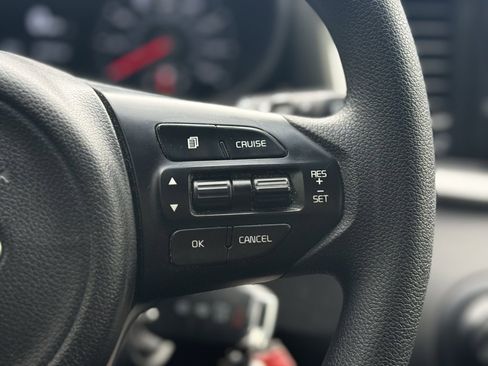 Used 2017 Kia Sorento LX image 29