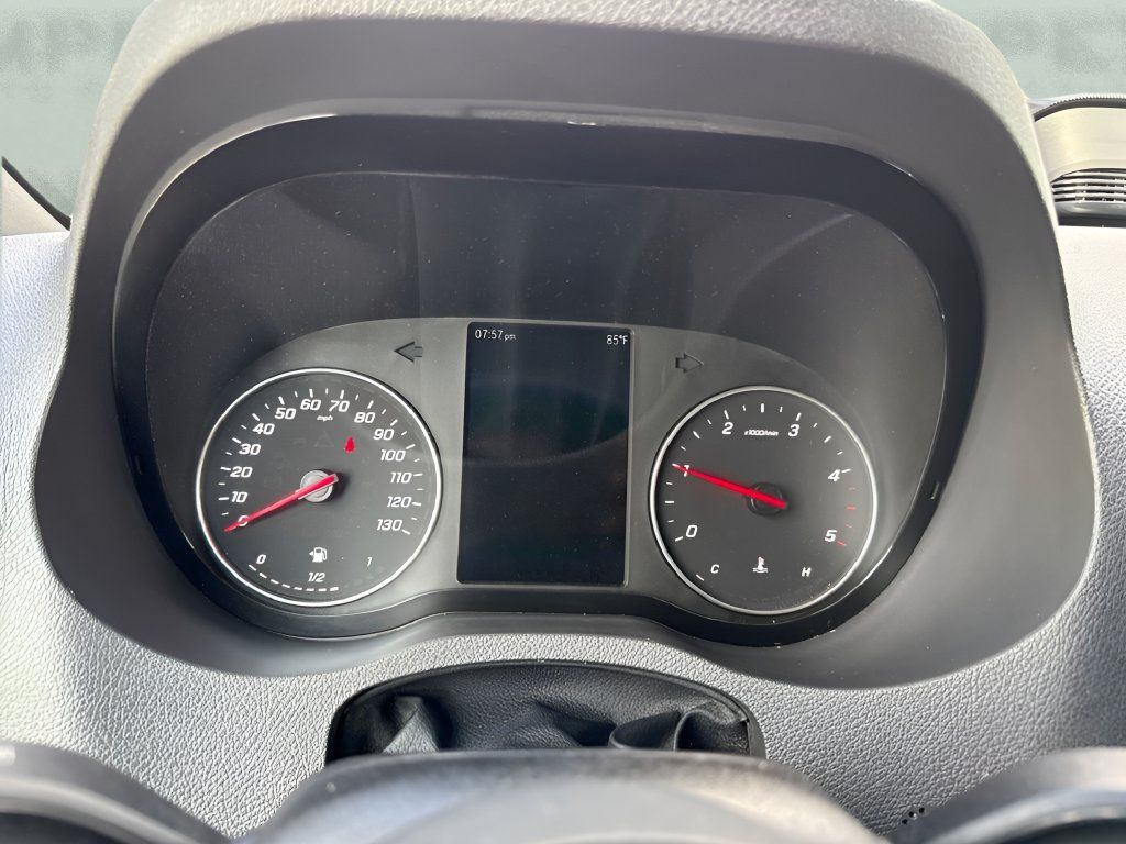 Used 2025 Mercedes-Benz Sprinter 2500 image 18