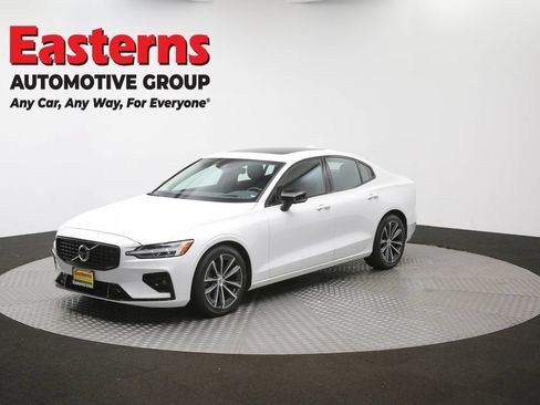 Used 2022 Volvo S60 B5 Inscription FWD image 56