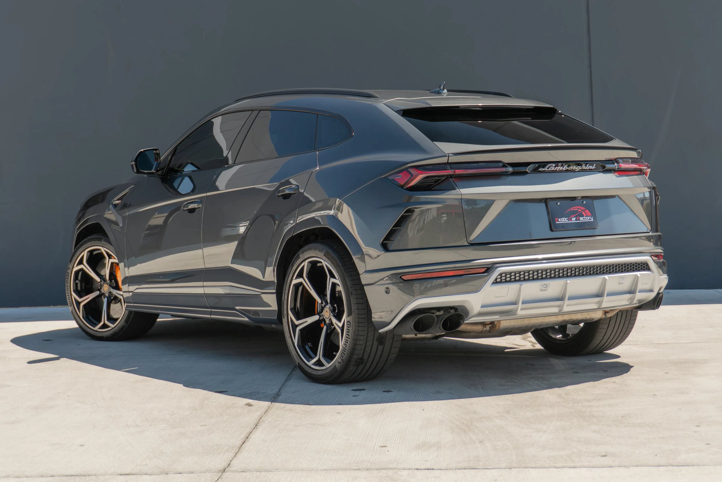 Used 2019 Lamborghini Urus AWD/4WD image 9