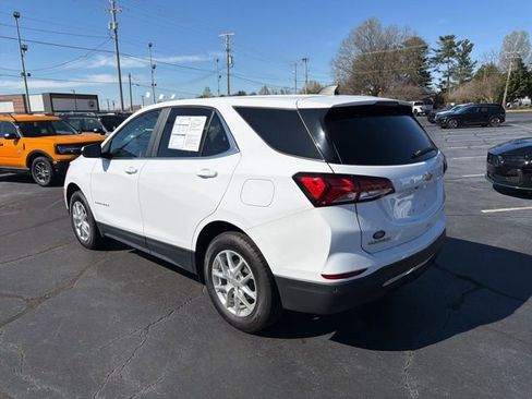 Used 2023 Chevrolet Equinox LT w/ Driver Convenience Package AWD/4WD image 5
