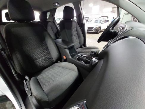Used 2023 Chevrolet Equinox LT image 10