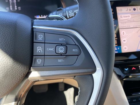 New 2027 Jeep Grand Cherokee Limited AWD/4WD image 15
