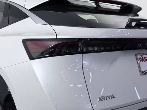 Certified 2024 Nissan Ariya FWD image 9