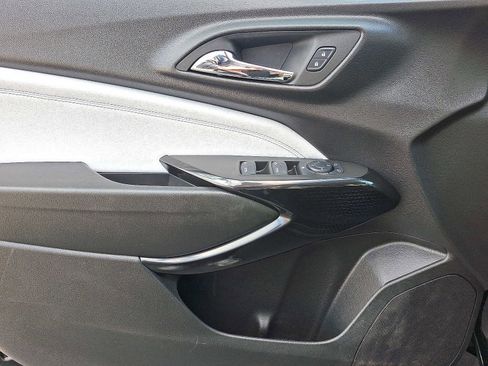 Used 2024 Chevrolet Trax LT w/ Driver Confidence Package image 13