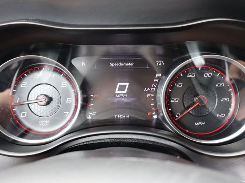 Used 2019 Dodge Charger SXT w/ Cold Weather Package image 32