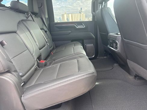 Used 2024 GMC Sierra 2500 Denali w/ Denali Reserve Package image 41