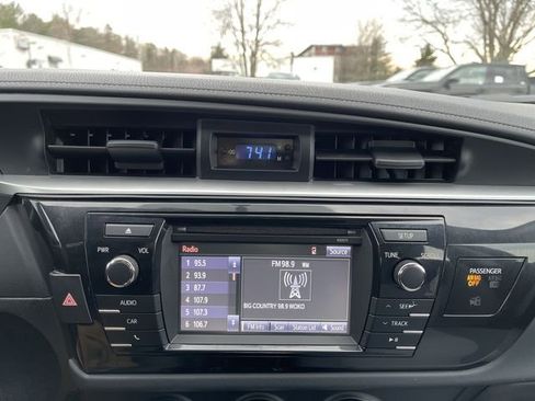 Used 2016 Toyota Corolla L FWD image 17