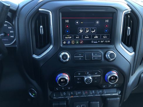 Used 2021 GMC Sierra 1500 AT4 w/ AT4 Preferred Package image 22