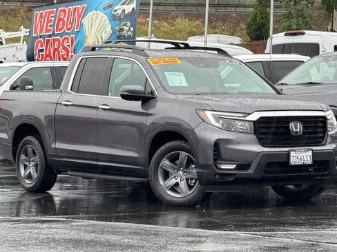 Used 2023 Honda Ridgeline RTL-E image 2