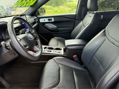 Used 2023 Ford Explorer ST w/ Equipment Group 401A AWD/4WD image 18