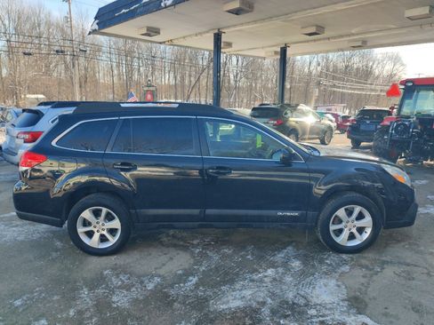 Used 2014 Subaru Outback 2.5i Premium image 7