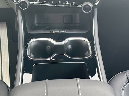 New 2026 Chevrolet Traverse LT w/ Midnight/Sport Edition image 20