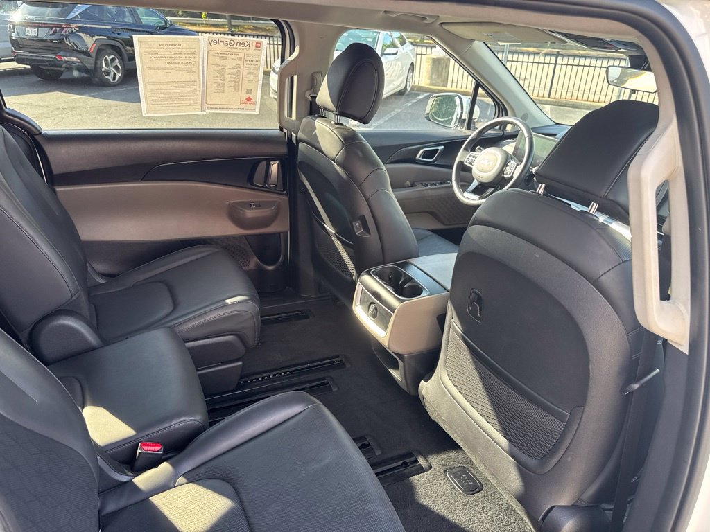 Used 2026 Kia Carnival FWD image 35