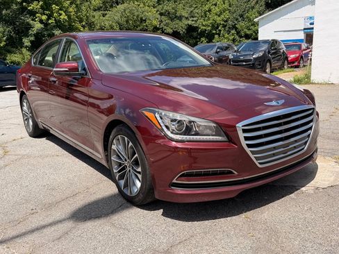 Used 2016 Hyundai Genesis 3.8 RWD image 4