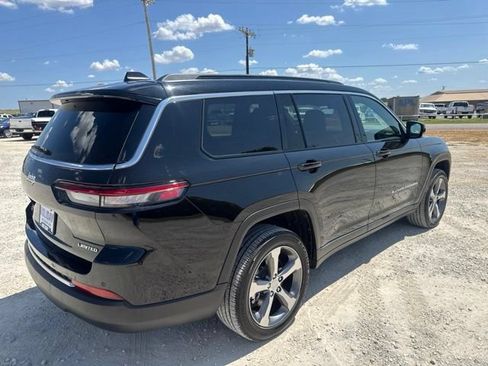 Used 2025 Jeep Grand Cherokee L Limited w/ Trailer Tow Package AWD/4WD image 5