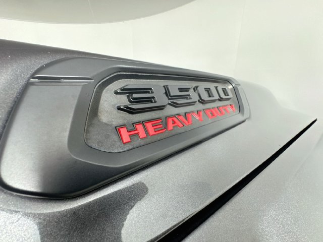 Used 2022 RAM 3500 Limited w/ Night Edition AWD/4WD image 43