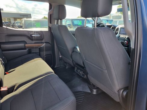 Used 2021 Chevrolet Silverado 1500 RST image 17
