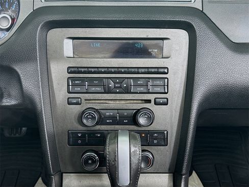 Used 2014 Ford Mustang Convertible image 13