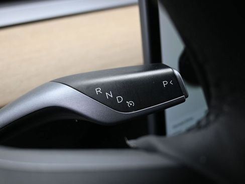 Used 2022 Tesla Model Y Performance image 20