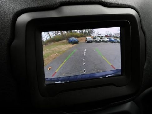 Used 2020 Jeep Renegade Latitude image 25