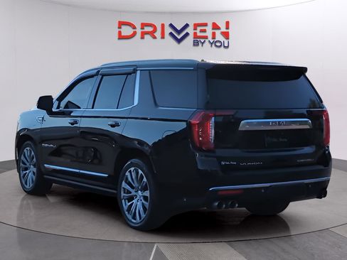 Used 2022 GMC Yukon Denali w/ Denali Ultimate Package image 3