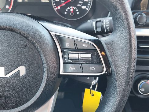Certified 2024 Kia Forte LXS w/ LXS Technology Package image 27
