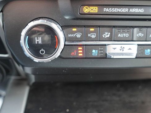 Certified 2022 Ford F350 Lariat w/ Lariat Ultimate Package image 27