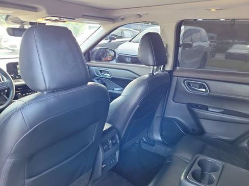 Used 2022 Nissan Rogue Platinum w/ Head-Up Display Package FWD image 13