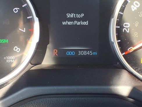 Used 2022 Toyota RAV4 XLE Premium image 49