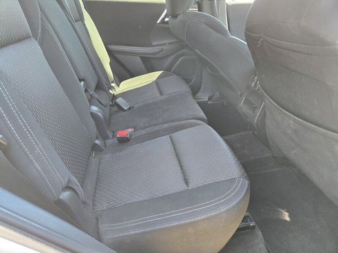 Used 2022 Mitsubishi Outlander ES FWD image 6