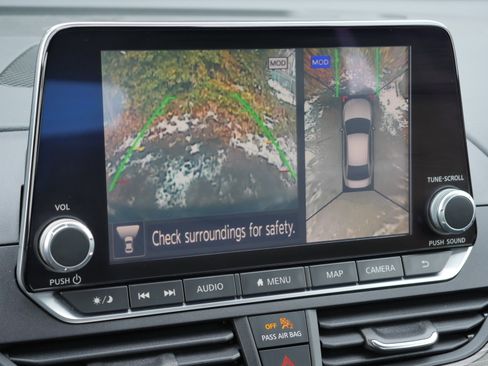 Certified 2021 Nissan Altima 2.5 Platinum image 12