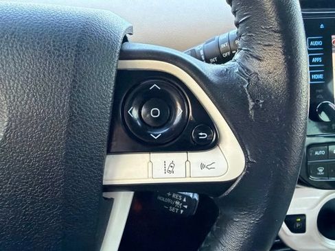 Used 2017 Toyota Prius Three w/ Carpet Mat Package FWD image 22