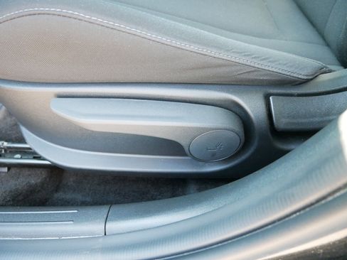 Used 2023 Hyundai Elantra SEL w/ Convenience Package FWD image 19