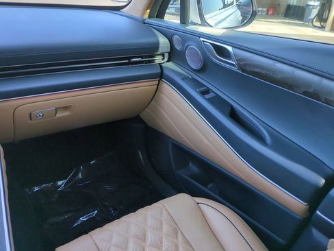 Used 2022 Genesis GV80 3.5T Prestige Signature image 16