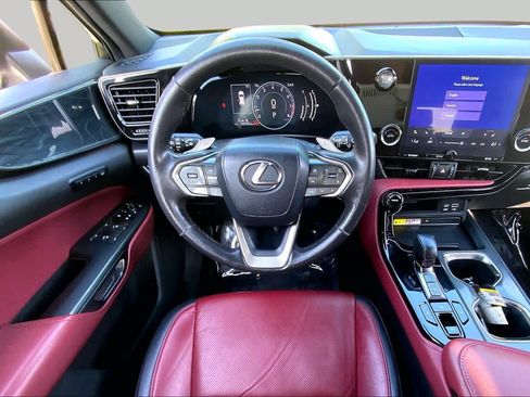 Used 2023 Lexus NX 250 FWD image 6