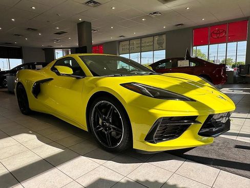 Used 2021 Chevrolet Corvette Stingray Preferred Conv w/ Battery Protection Package RWD image 3