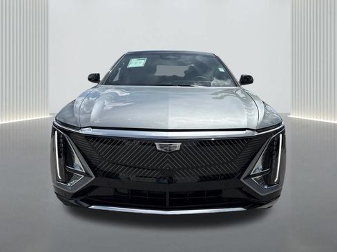 Certified 2024 Cadillac Lyriq Tech RWD image 2