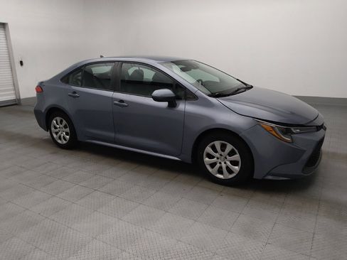 Used 2020 Toyota Corolla LE FWD image 11