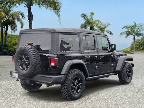 Used 2021 Jeep Wrangler Unlimited Sport AWD/4WD image 4