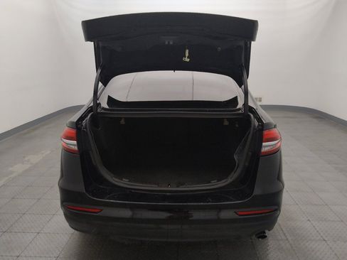 Used 2020 Ford Fusion SE FWD image 29