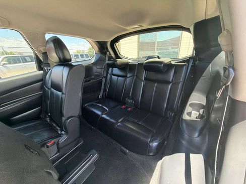 Used 2020 Nissan Pathfinder SL AWD/4WD image 11