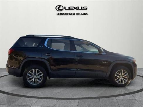 Used 2017 GMC Acadia SLE image 7