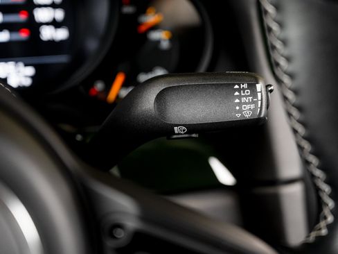 Used 2018 Porsche 911 GT3 RWD image 69