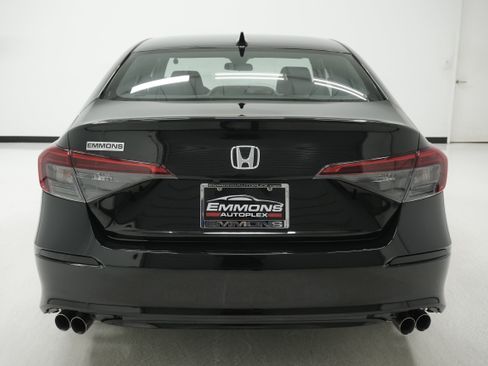 Used 2023 Honda Civic Sport image 5