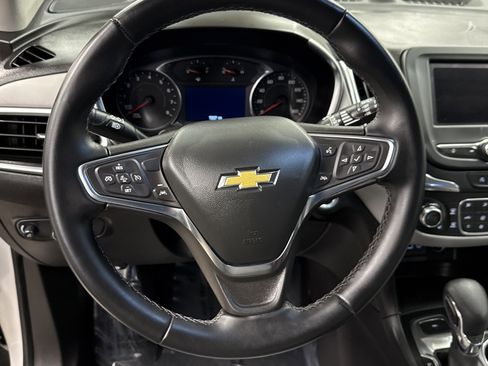 Used 2024 Chevrolet Equinox LT w/ Driver Convenience Package image 7