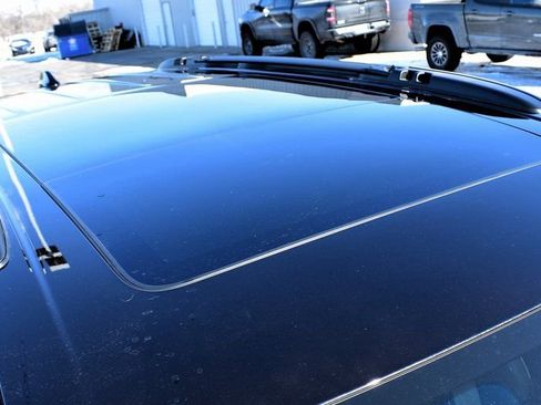 New 2026 Chrysler Pacifica Limited w/ S Appearance Package image 8