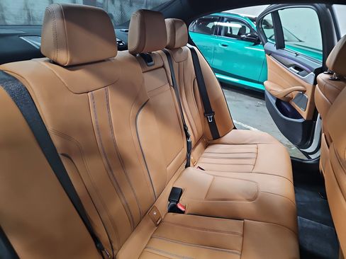 Certified 2023 BMW 530i w/ Executive Package image 13