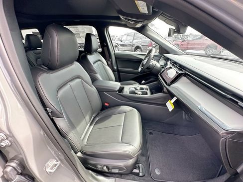 New 2026 Jeep Cherokee Limited AWD/4WD image 34