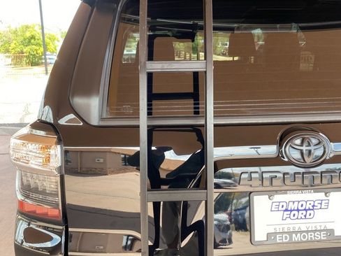 Used 2022 Toyota 4Runner SR5 Premium image 20